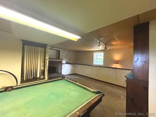 Billiard Table, Game Room, Interior