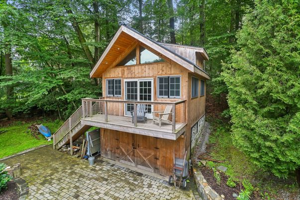 Exterior, Hot Tub