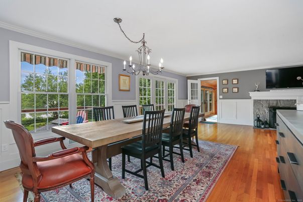 Chandelier, Dining room, Fireplace, Interior, Wood Texture Flooring