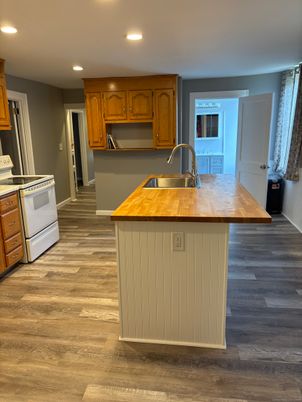 Interior, Kitchen, Recessed Lighting, Wood Texture Flooring