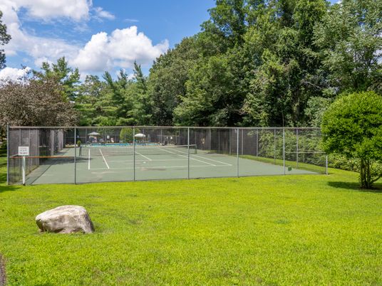 Exterior, Tennis Courts