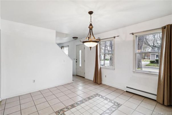 Empty room, Interior, Pendant Lights