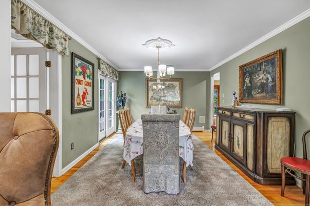 Chandelier, Dining room, Interior, Wood Texture Flooring