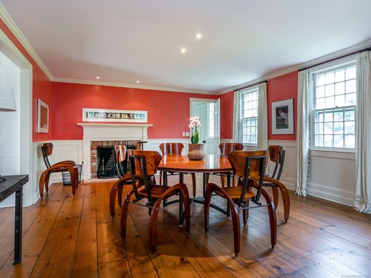 Dining room, Fireplace, Interior, Recessed Lighting, Wood Texture Flooring
