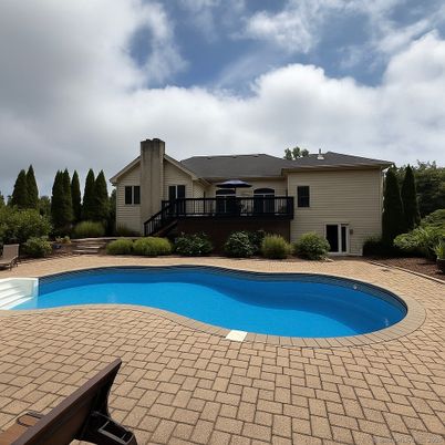 Exterior, Pool