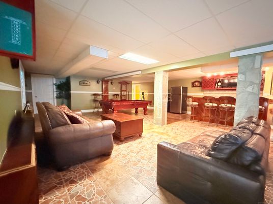 Billiard Table, Game Room, Interior, Living room, Recessed Lighting