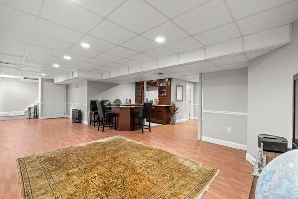 Interior, Recessed Lighting, Wood Texture Flooring