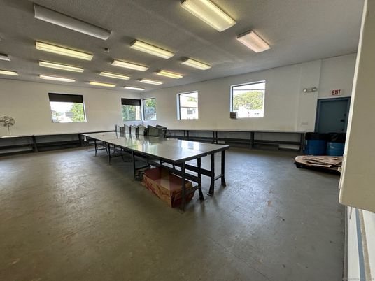 Game Room, Interior