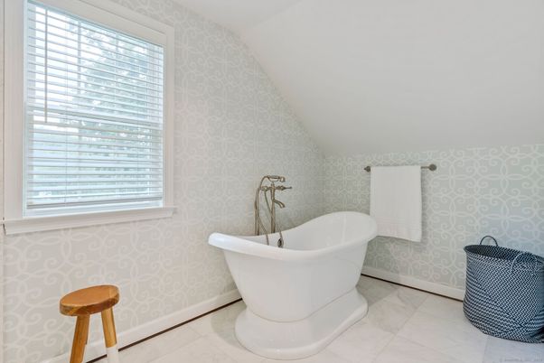 Bathroom, Free Standing Baths, Interior