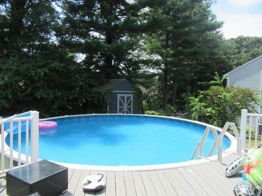 Exterior, Pool
