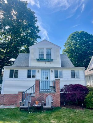 Exterior, Facade, Brick Facade, Cape Cod
