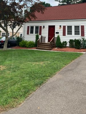 Exterior, Facade, Cape Cod