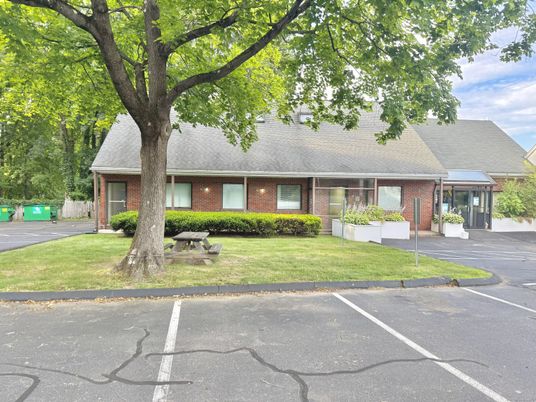 Attached, Exterior, Facade, Brick Facade, Cape Cod