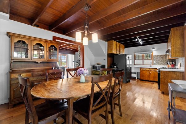 Dining room, Interior, Kitchen, Pendant Lights, Wooden Beams, Wooden Ceilings, Wood Texture Flooring