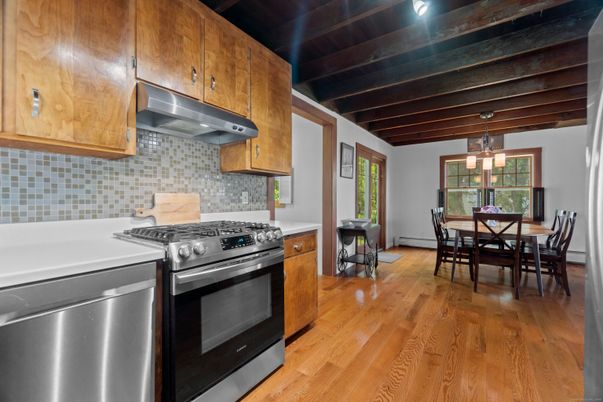 Dining room, Interior, Kitchen, Pendant Lights, Stainless Steel Appliances, Wooden Beams, Wooden Ceilings, Wood Texture Flooring