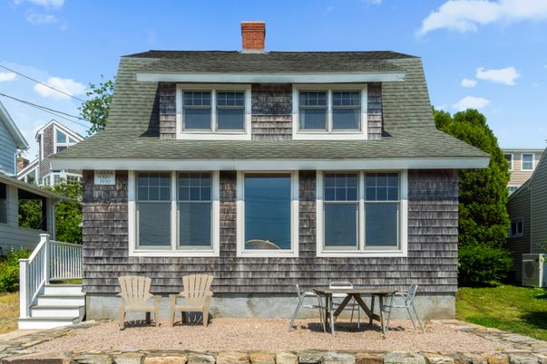 Exterior, Facade, Cape Cod