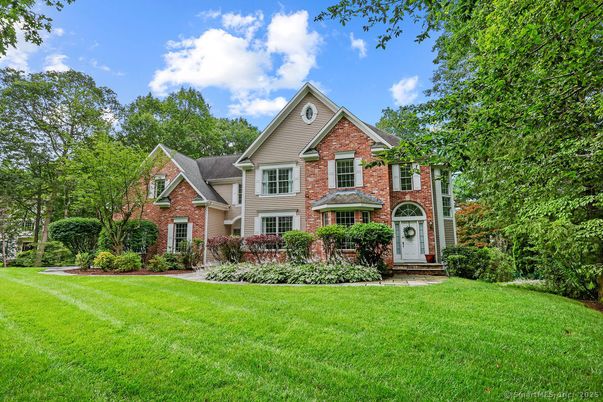 Backyard, Exterior, Facade, Brick Facade, Brick Traditional