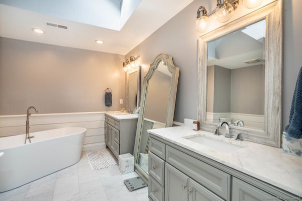 Bathroom, Dual Sink Vanities, Free Standing Baths, Interior, Marble, Recessed Lighting