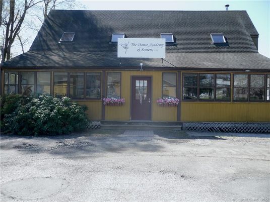 Exterior, Facade, Cape Cod