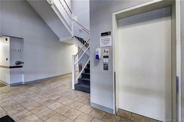 Elevator, Interior