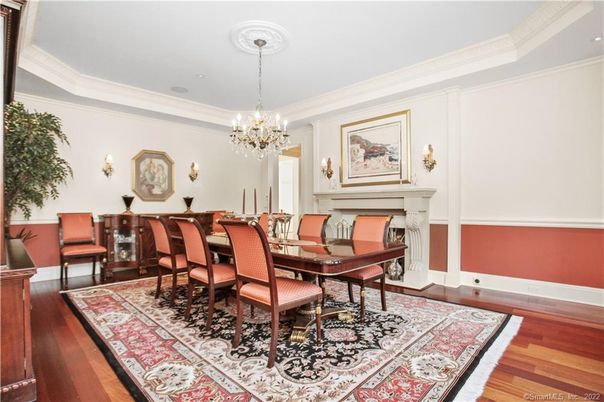 Chandelier, Dining room, Fireplace, Interior, Wood Texture Flooring