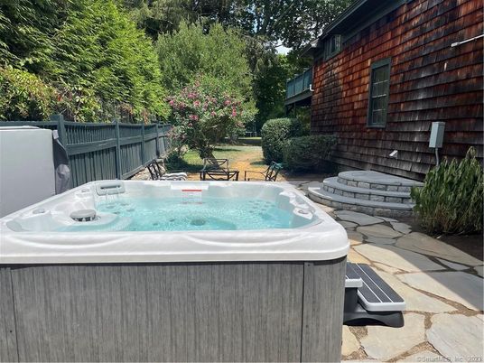 Exterior, Hot Tub