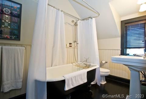 Bathroom, Free Standing Baths, Interior