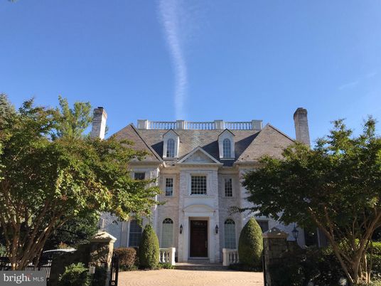 Exterior, Facade, French Provincial