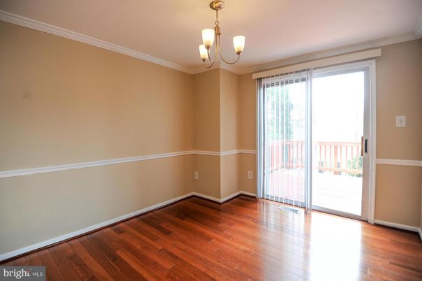 Empty room, Interior, Pendant Lights, Wood Texture Flooring