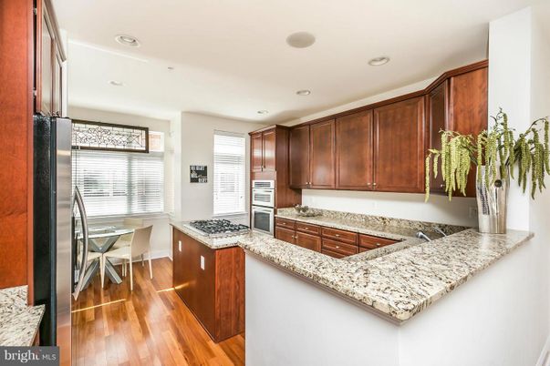 Dining room, Interior, Kitchen, Recessed Lighting, Wood Texture Flooring