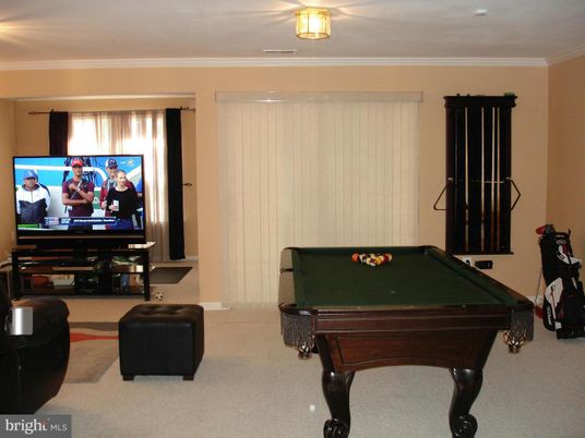 Billiard Table, Game Room, Interior