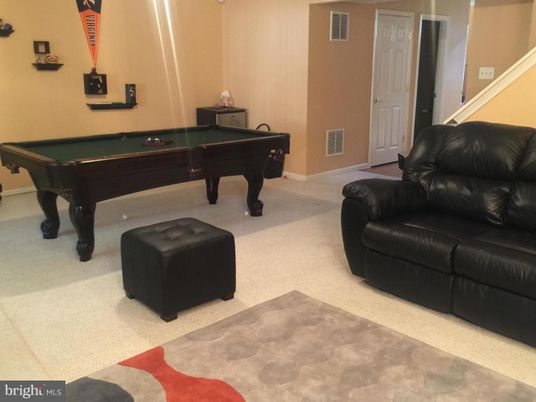 Billiard Table, Game Room, Interior