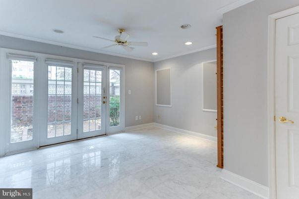 Empty room, Interior, Marble, Recessed Lighting