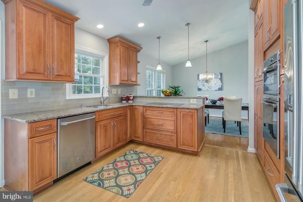 Dining room, Interior, Kitchen, Pendant Lights, Recessed Lighting, Wood Texture Flooring