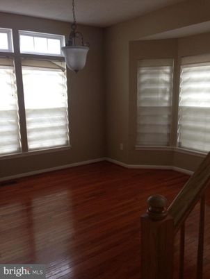 Empty room, Interior, Pendant Lights, Wood Texture Flooring