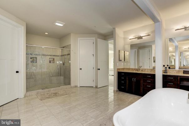 Bathroom, Dual Sink Vanities, Glass Shower, Interior, Recessed Lighting