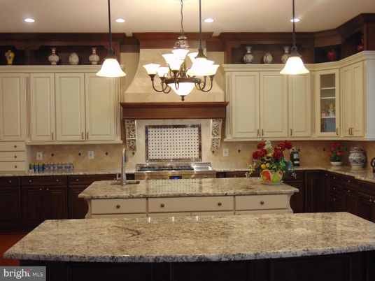 Interior, Kitchen, Pendant Lights, Recessed Lighting