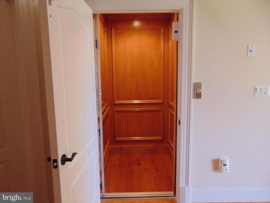 Elevator, Interior, Wooden Ceilings, Wood Texture Flooring, Wooden Walls