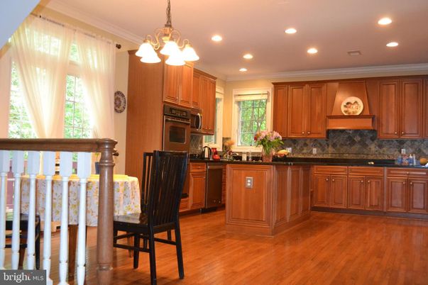 Dining room, Interior, Kitchen, Pendant Lights, Recessed Lighting, Wood Texture Flooring