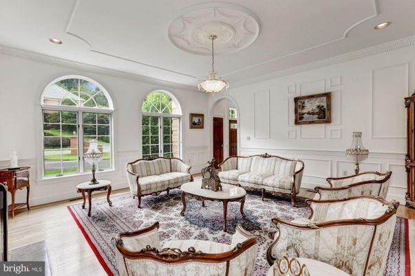 Chandelier, Interior, Living room, Pendant Lights, Recessed Lighting, Wood Texture Flooring