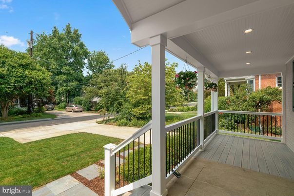 Exterior, Recessed Lighting