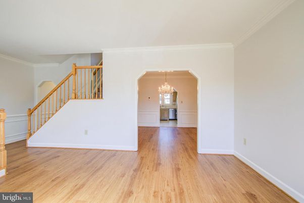 Chandelier, Empty room, Interior, Wood Texture Flooring