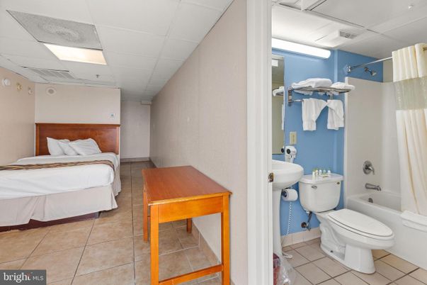 Bathroom, Bedroom, Interior