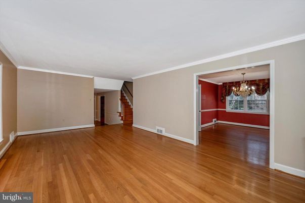 Chandelier, Empty room, Interior, Wood Texture Flooring