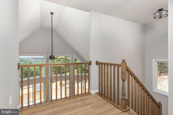 Interior, Pendant Lights, Wood Texture Flooring