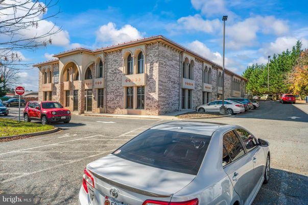 Exterior, Facade, Brick Facade, Mediterranean