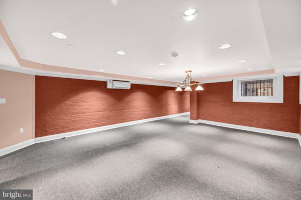 Empty room, Interior, Pendant Lights, Recessed Lighting