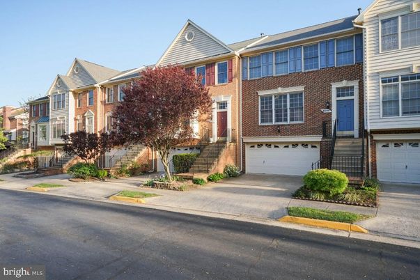 Attached, Exterior, Facade, Brick Facade, Rowhouse