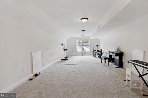 Fitness Equipment, Interior, Piano