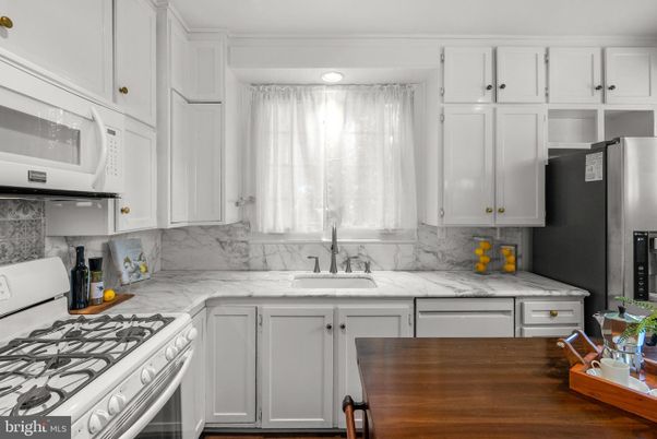 Interior, Kitchen, Marble Walls, Stainless Steel Appliances